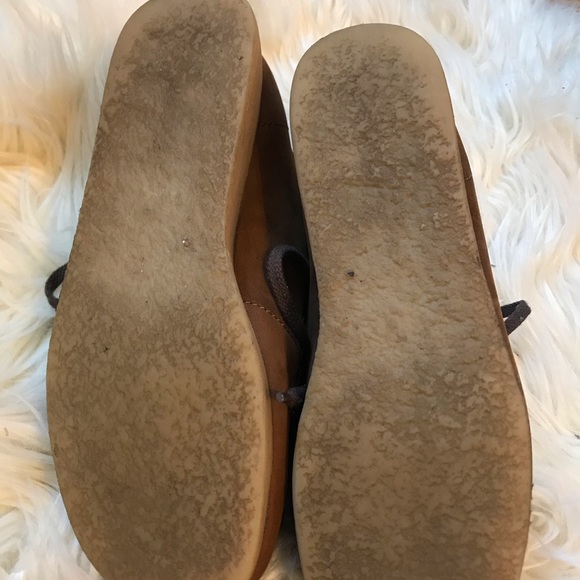 Clark’s Wallaby shoes - Picture 3 of 4